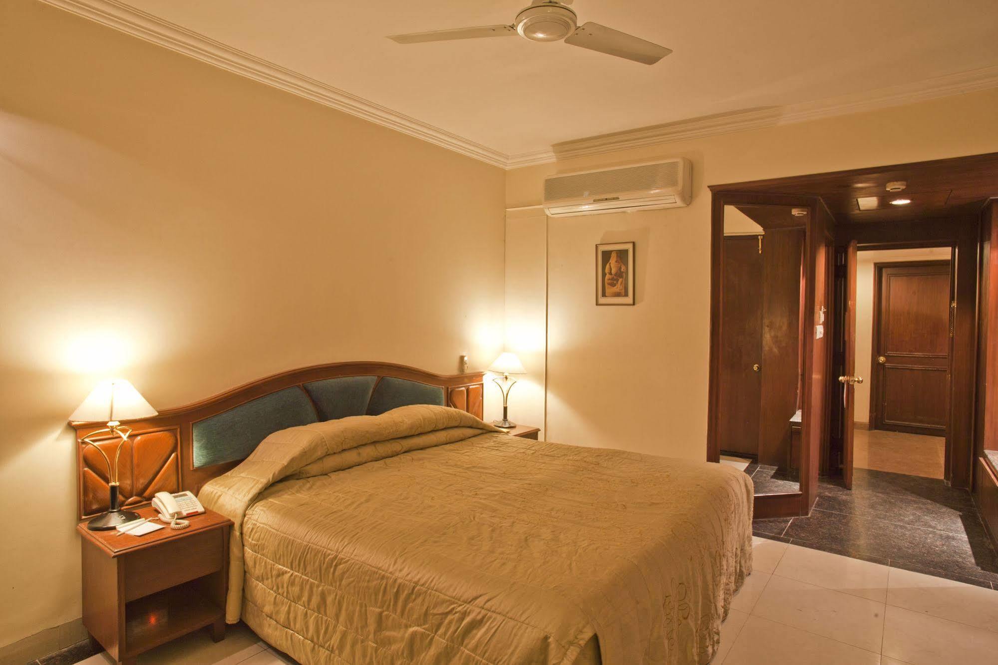 Hotel Om Tower Jaipur Dış mekan fotoğraf